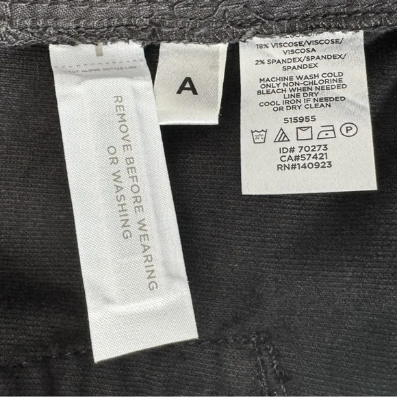 LOFT Plus Black Midrise Stretch Velour Skinny Pants size 22 NWT - Picture 15 of 16